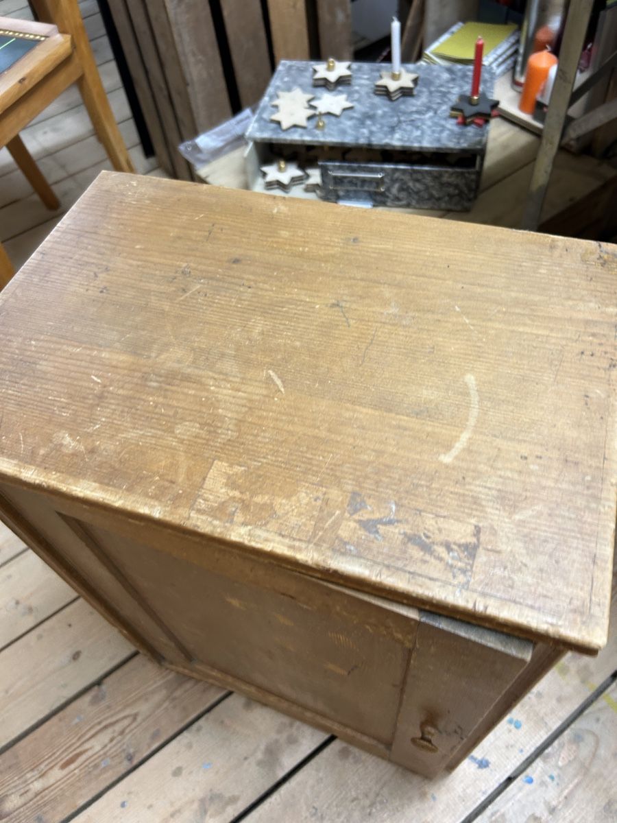 Cassettiere: Alte Holzkommode, Schrank, Kleinmöbel Vintage – Usato da Uster venduto da Stromboli7 7