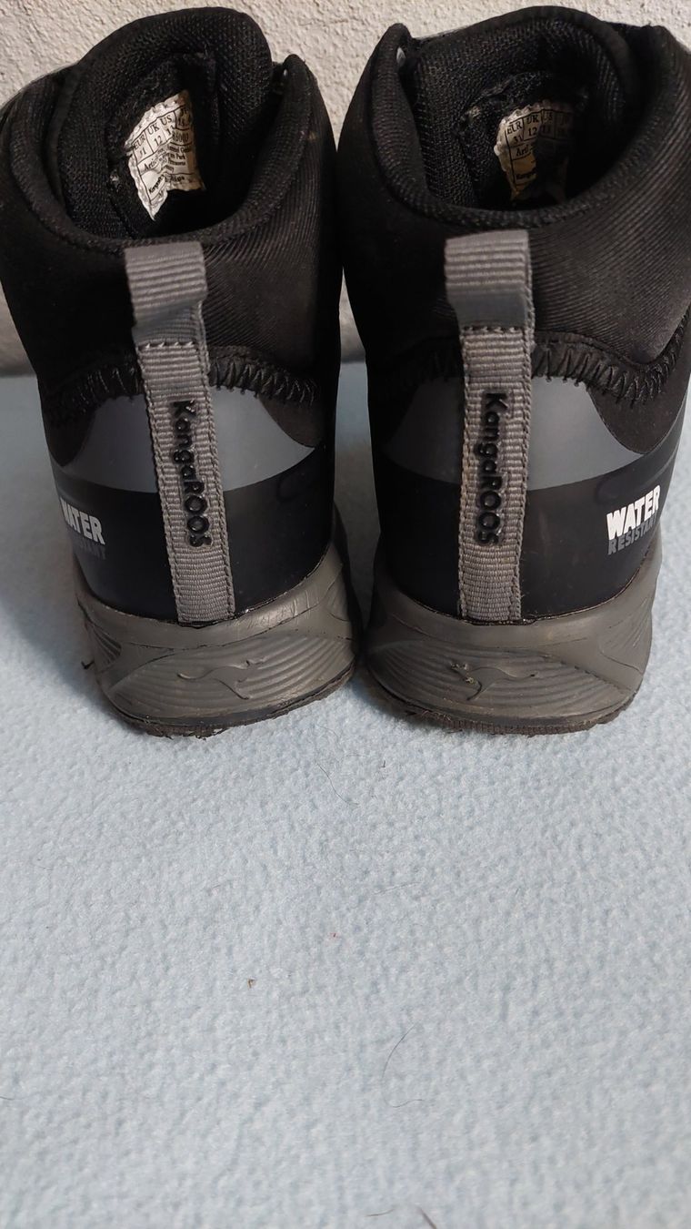 Schuhe für Jungen: Chaussures KangaRoos n°31 – Gebraucht aus marsens von gag03 5