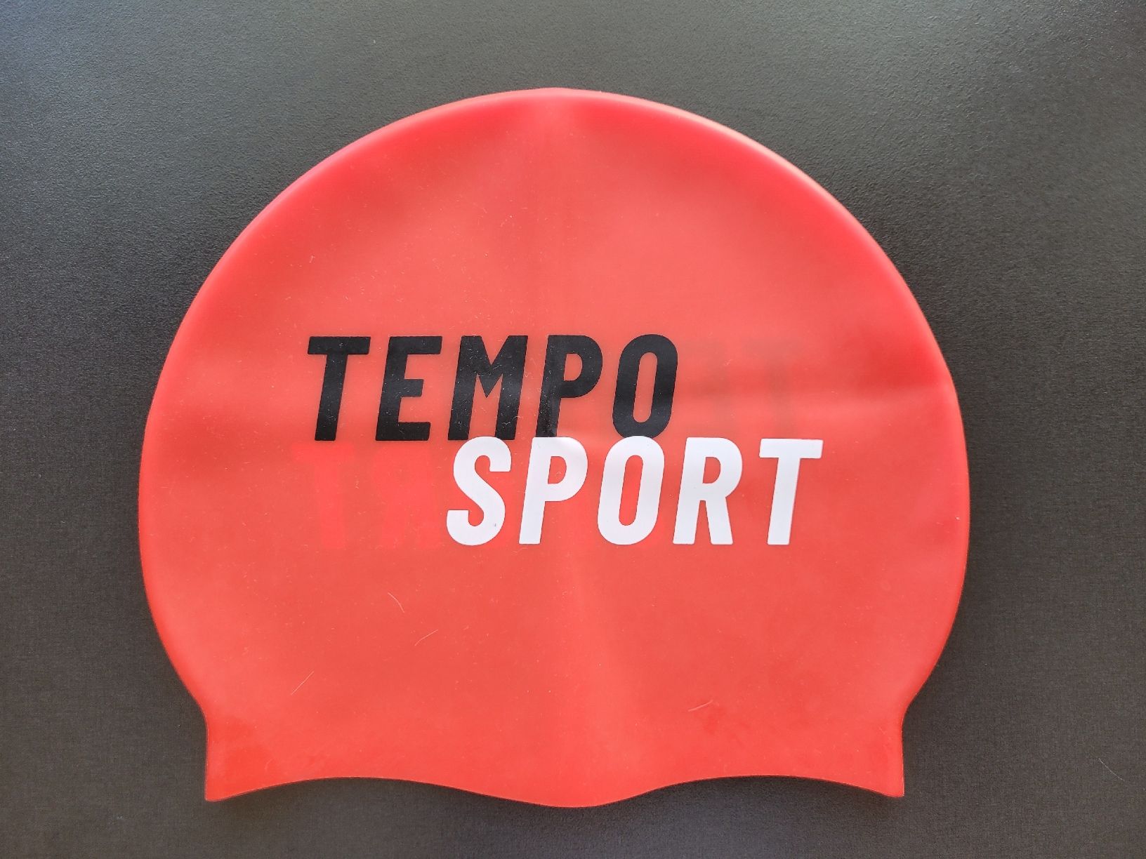 Schwimmbad: Badekappe rot "Tempo Sport" – Neu (gemäss Beschreibung) aus Flims Waldhaus von cil_6n8t 1
