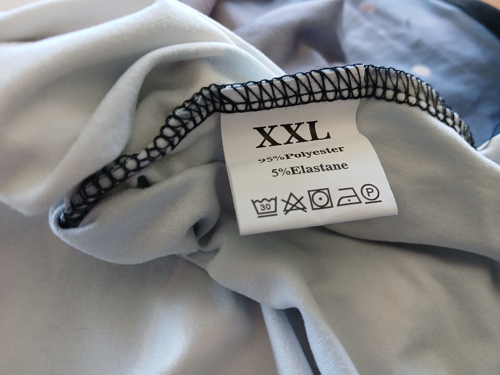 Top: 1 top neuf.Taille XXL – Nuovo (secondo la descrizione) da Miecourt venduto da Marly1 5