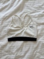Sport BH Nike Dri-Fit weiss Grösse S Neuwertig