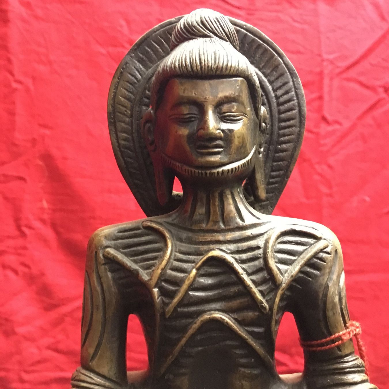 Skulpturen & Statuen: Antike Buddha-Figur Shakyamuni aus Bronze – Gebraucht aus Schlieren von Jeajet 2