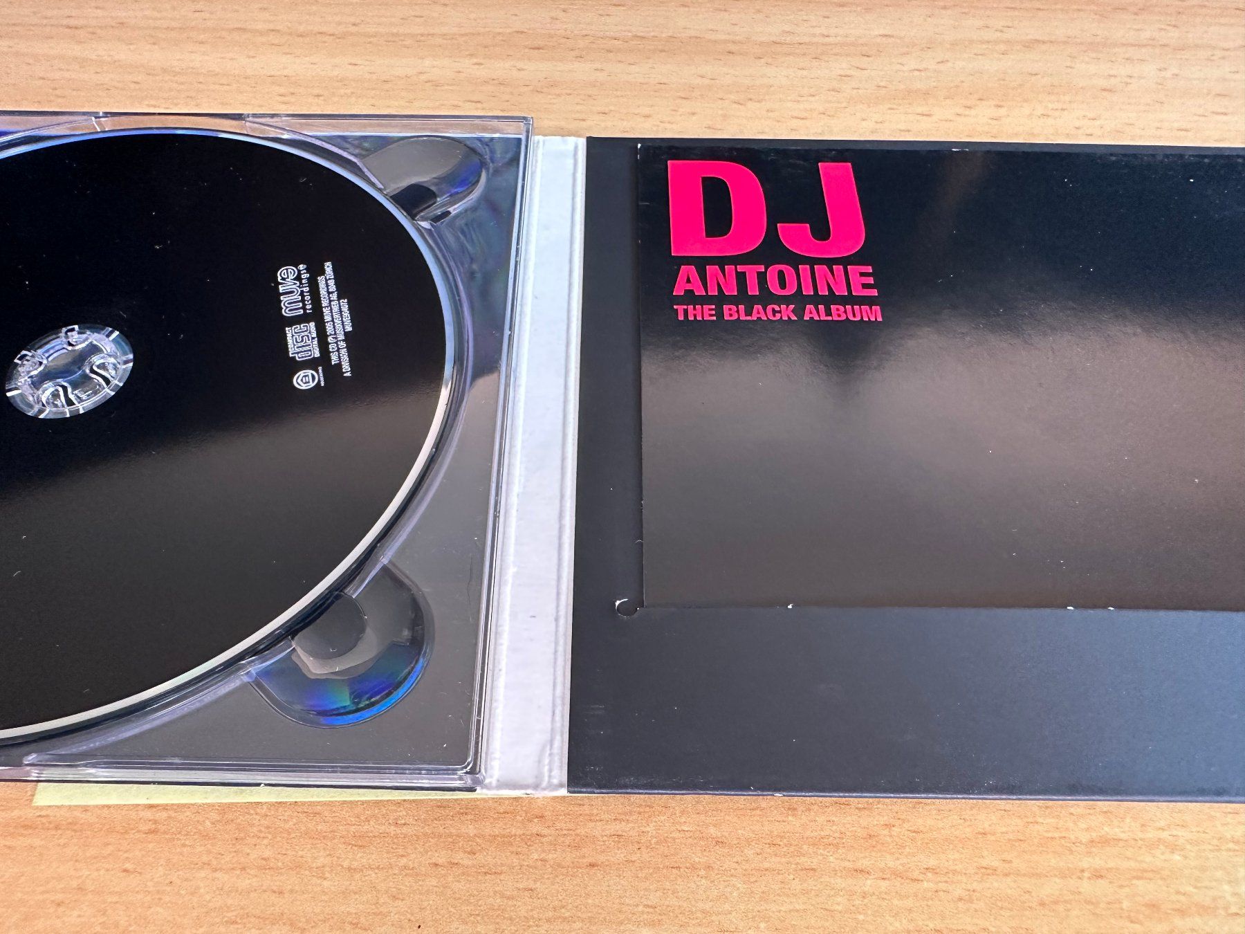 CD: DJ Antoine – The Black Album – Usato da Rikon im Tösstal venduto da Alpenmutz 2