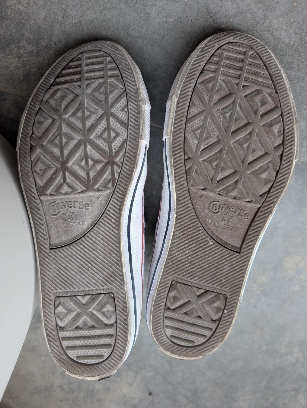 Converse Scarpe da uomo: Converse All Star Sneaker, Gr. 33, weiss – Usato da Zürich venduto da binacora 1