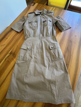 NU Denmark Khaki Utility Kleid mit Cut-Out Schulter S NWT