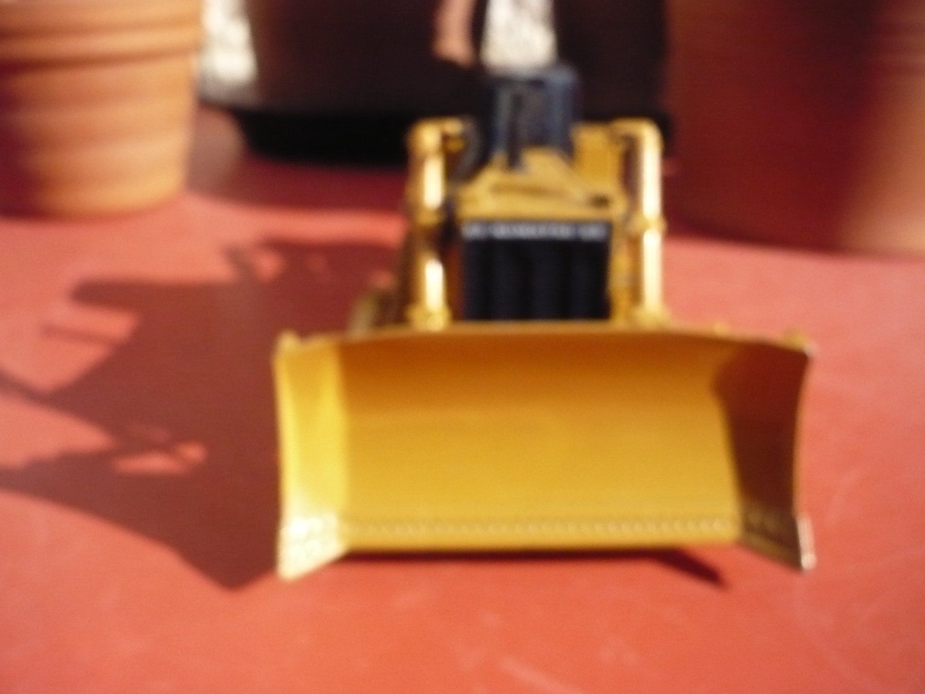 Komatsu Kit di modellismo & Modellini statici: KOMATSU  Bulldozer  Shinsei  Nr. 617 – Usato da Biberist venduto da Urmel 2