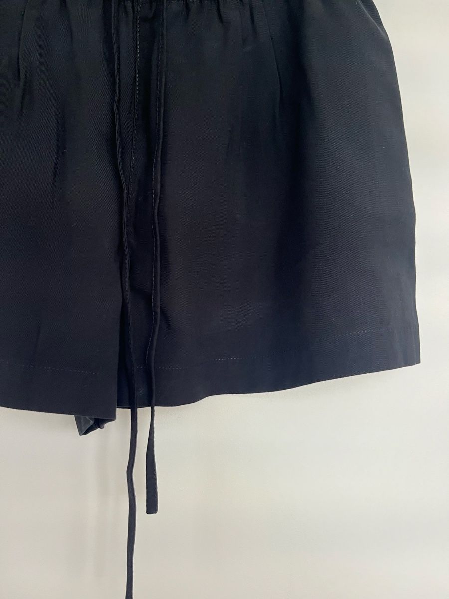 Pantaloni: Short noir coton – Usato da Neuchâtel venduto da Ariane_vn00 4