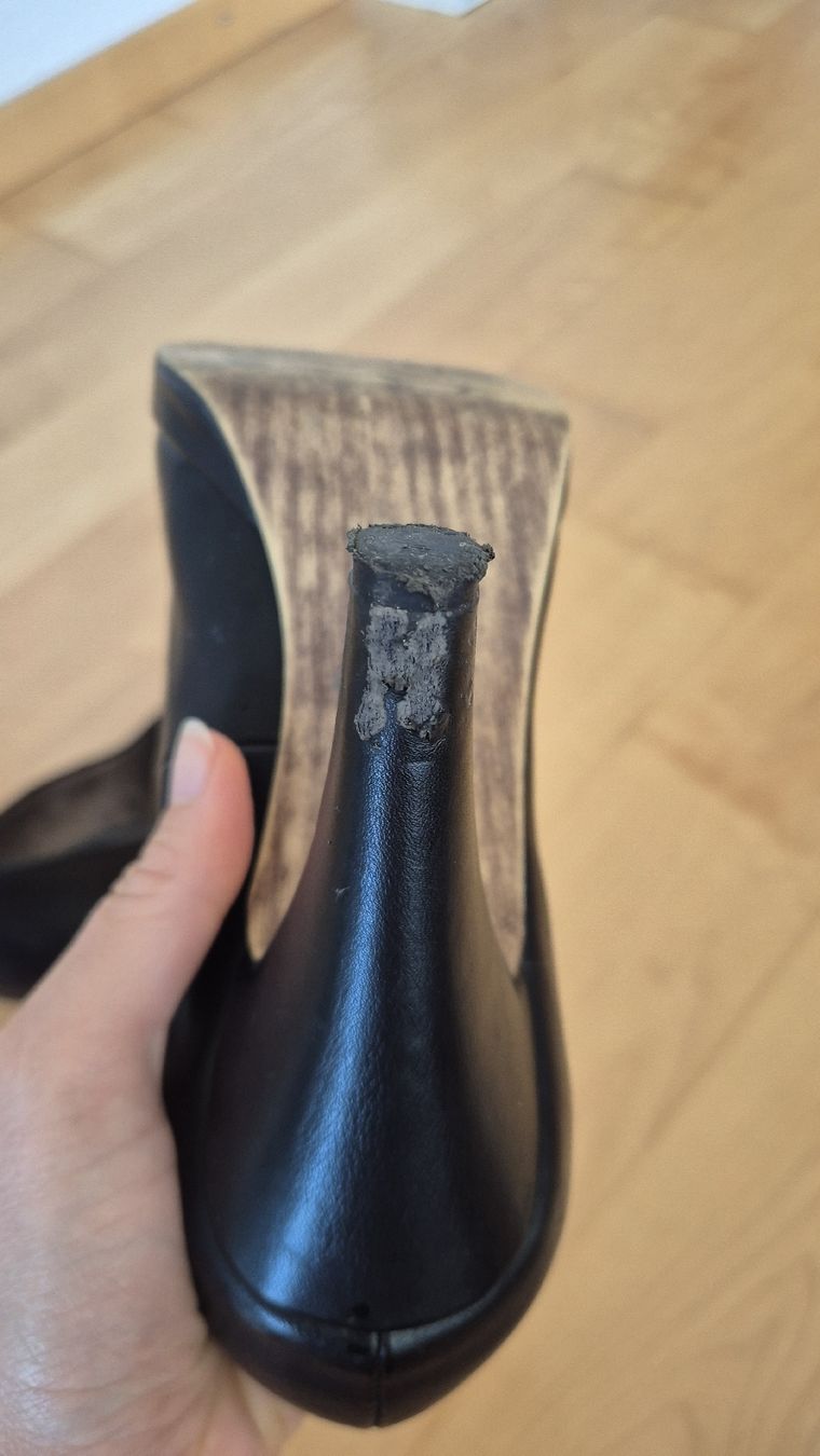 Tamaris Damenschuhe: Tamaris schwarze Pumps  – Gebraucht aus Winterthur von vss_h665 4