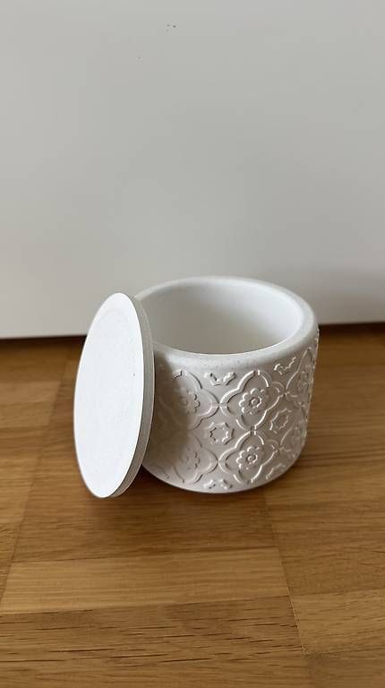Autres décorations & accessoires: Dose aus Ton weiss – D'occasion à Basel par R__Mueller 2