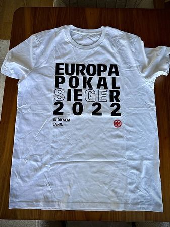 Eintracht Frankfurt - Europa Pokal Sieger 2022 - T-Shirt XL
