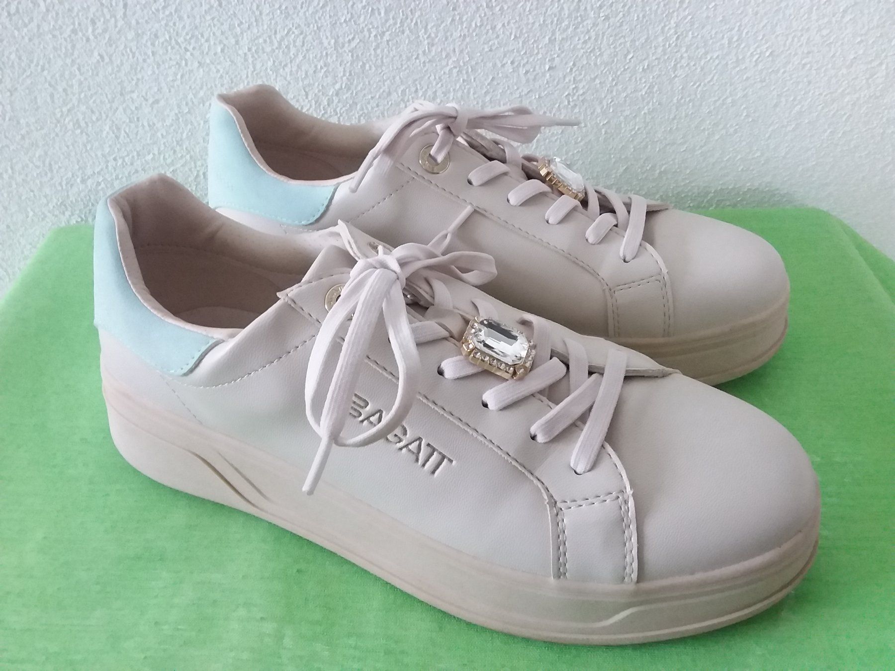 Bagatt Scarpe da donna: BAGATT Sneakers Gr 40 – Usato da Uitikon Waldegg venduto da Risibisi7 1