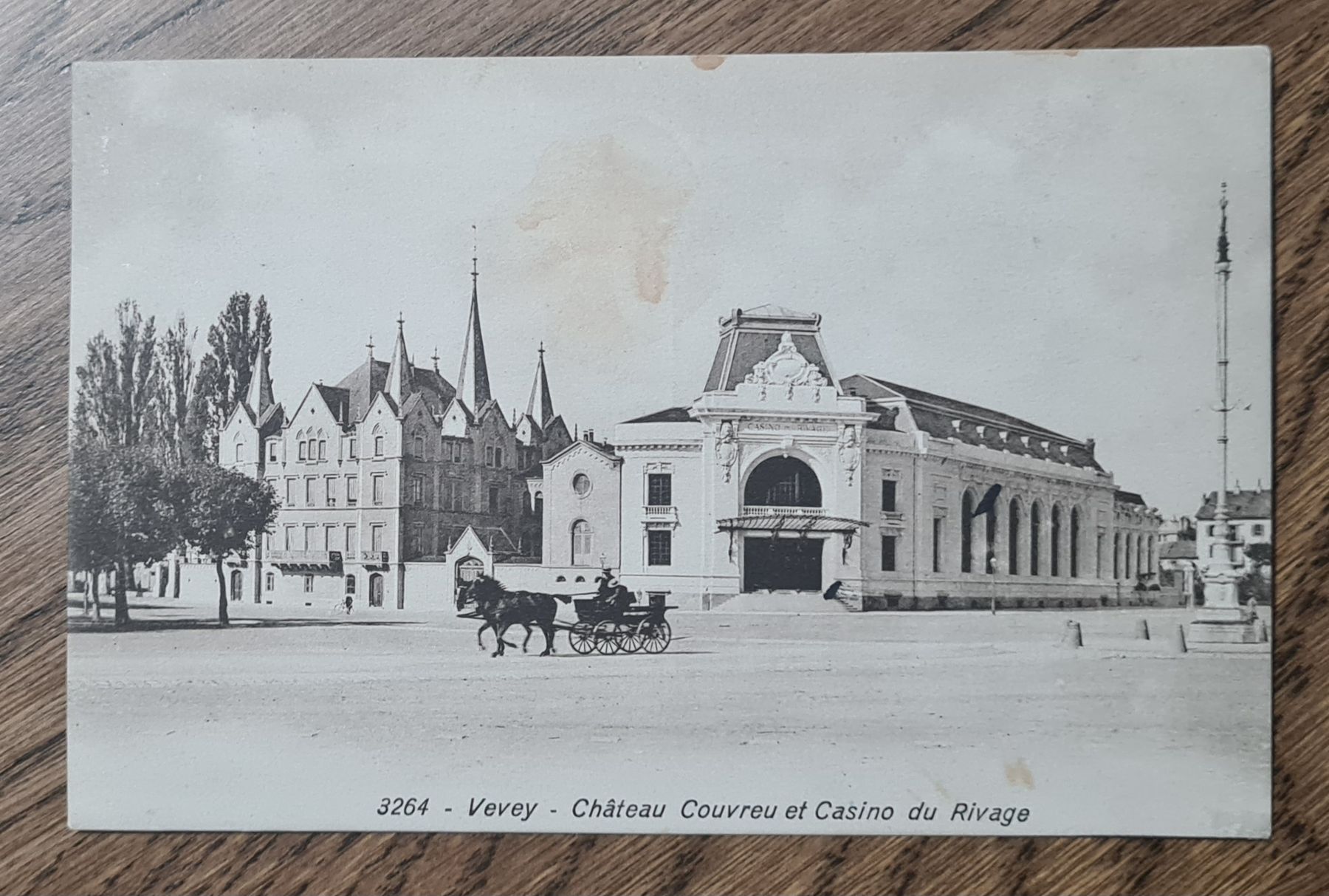 Cartoline postali: Vevey mit Pferdekutsche 1920 – Usato da Ebikon venduto da Donar50
