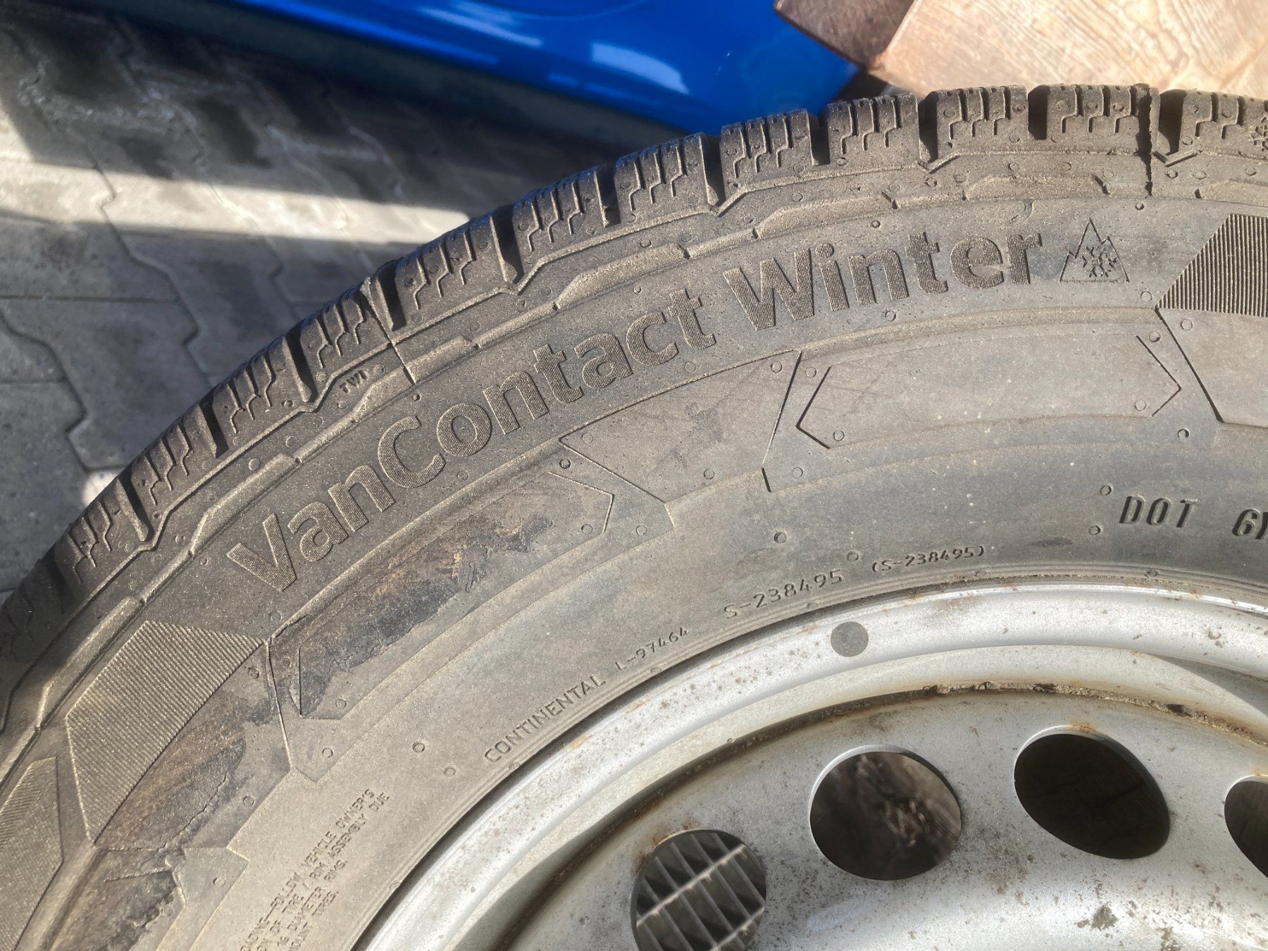 Volkswagen Pneumatici & Ruote complete: VW Crafter Ersatzrad 235/65R16C – Usato da Cham venduto da WB2223 2
