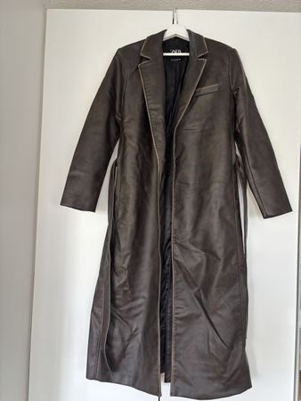 Langer Mantel Zara braun Kunstleder Grösse M guter Zustand