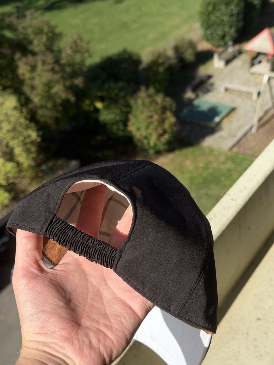 Loro Piana Autres vêtements & accessoires: Loro Piana Cap Neylon  – D'occasion à Sornetan par ili_k9dc 1