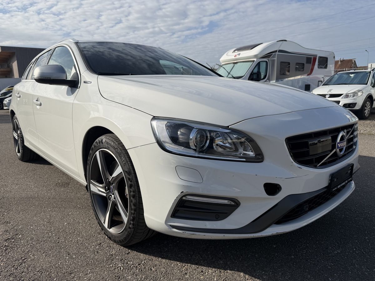 Volvo Automobili: Volvo V60 Twin Engine R-Design – Usato da Oberönz venduto da Xyz90 1