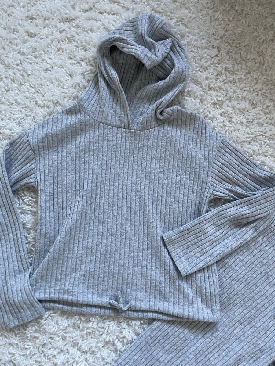 C&A Ensembles coordonnés: Ensemble C&A gris texturé taille 140 cm – Neuf (Voir description) à Versoix par Pti-pois 1