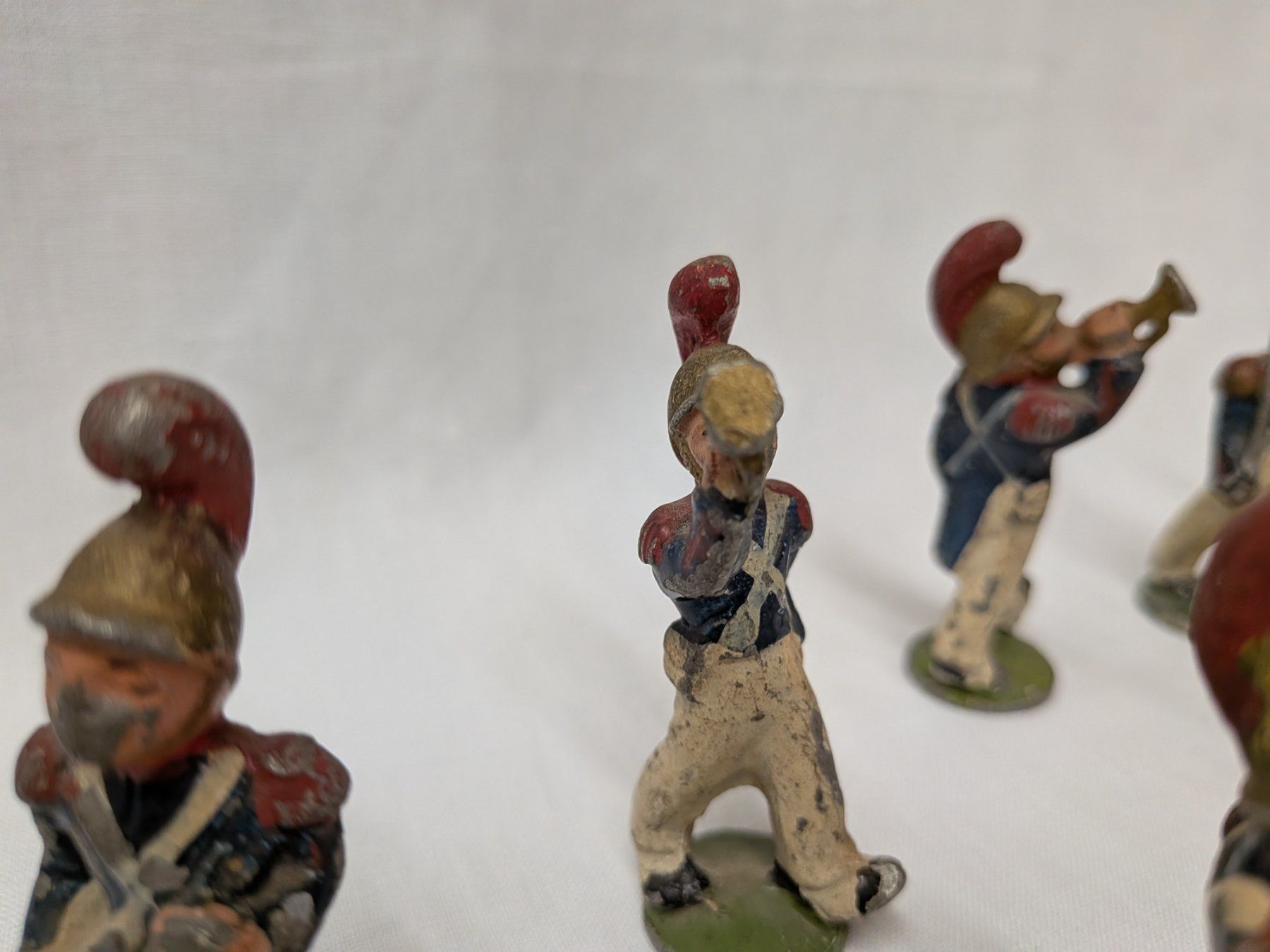 Statuette: Antike Figuren Musikanten – Usato da Emmen venduto da Brockofsky 3