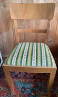 5 Klassische Vintage Stühle mit Polstereinlage
