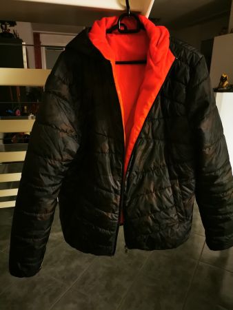 Jacke mit Kapuze ***