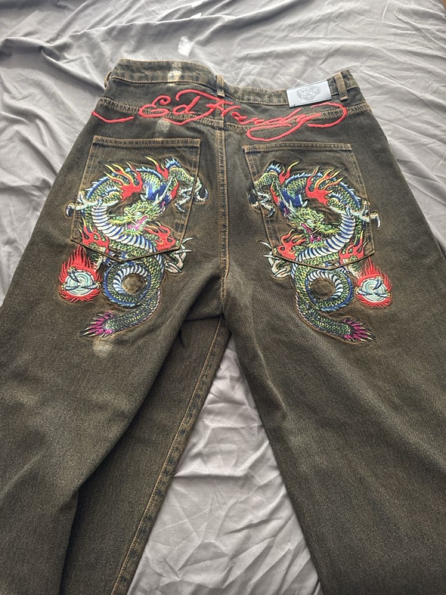 Ed Hardy Jeans: Braune Ed hardy Hosen – Nuovo (secondo la descrizione) da Zürich venduto da Bear.