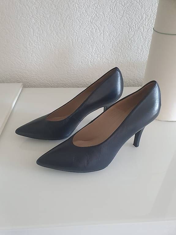Unisa Scarpe da donna: Escarpins/ Chaussures Unisa pointure 37.5 – Nuovo (secondo la descrizione) da Thônex venduto da viclau