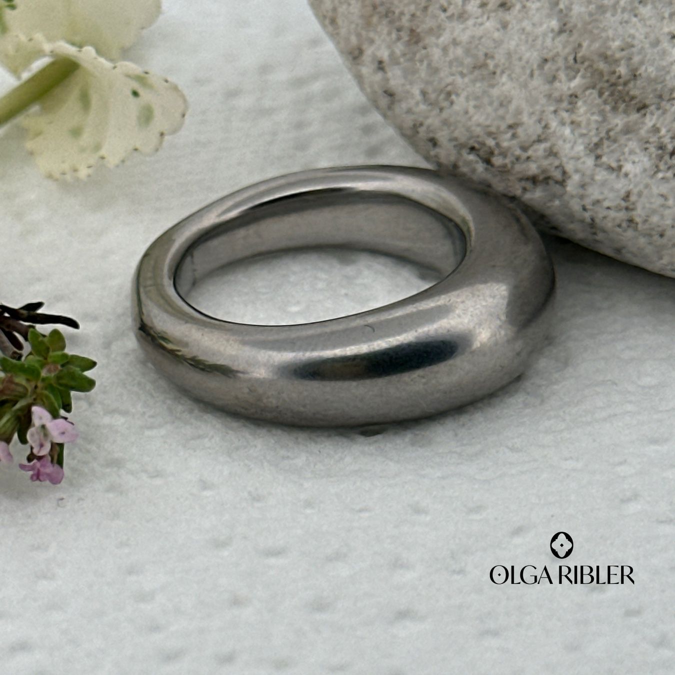 Olga Ribler Anelli: Massiver Ring Edelstahl - matt - Grösse 56 – Nuovo (secondo la descrizione) da Luzern venduto da Schmuckoutlet 2