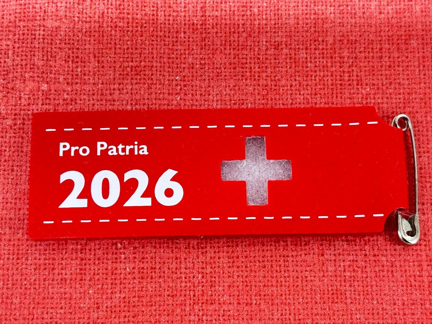 Plaquettes & Badges: 1 August-Abzeichen 2026 NEU TOP – Neuf (Voir description) à Ormalingen par digital09 1