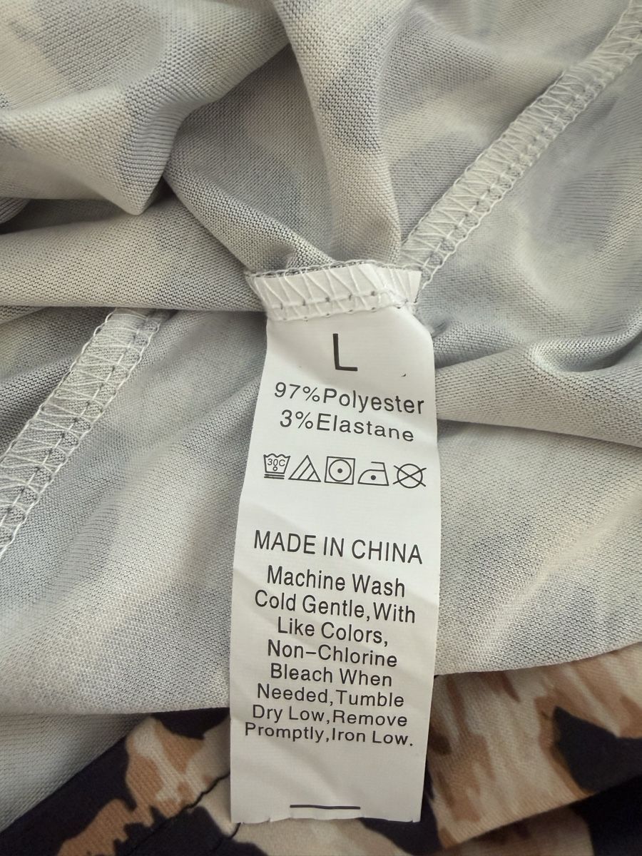 Vestiti: Kleid mit Leopardenmuster Groesse L neuwertig – Nuovo (secondo la descrizione) da Mettmenstetten venduto da _4_YOU_ 2