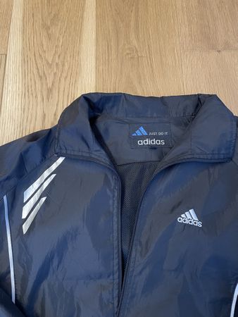 Adidas Jacke, Sport oder Übergang