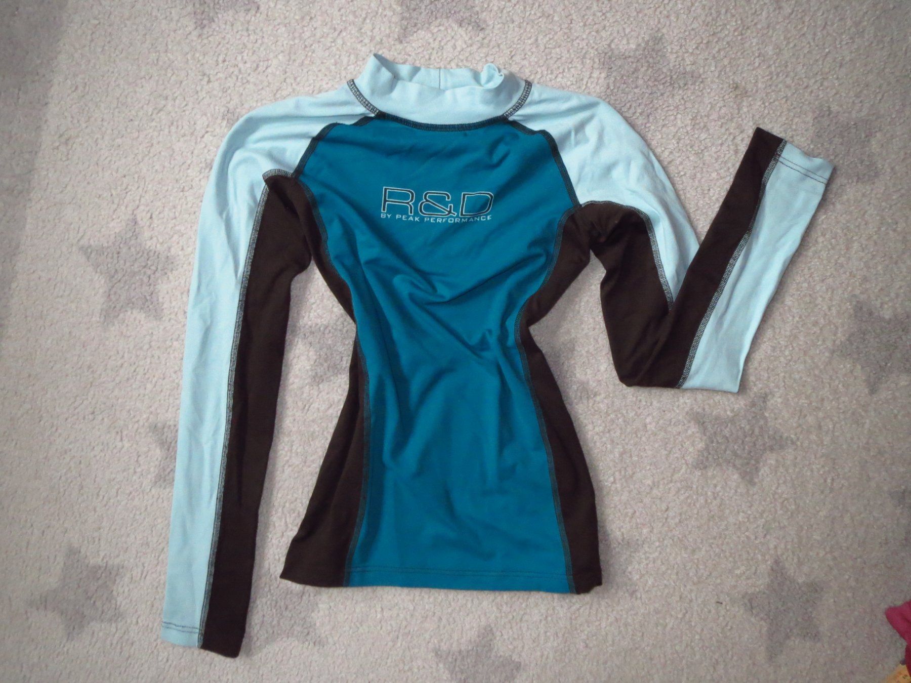 Peak Performance T-shirt: stylisches PEAK PERFORMANCE Damen Shirt Gr S – Usato da Kiental venduto da Anna8702 2