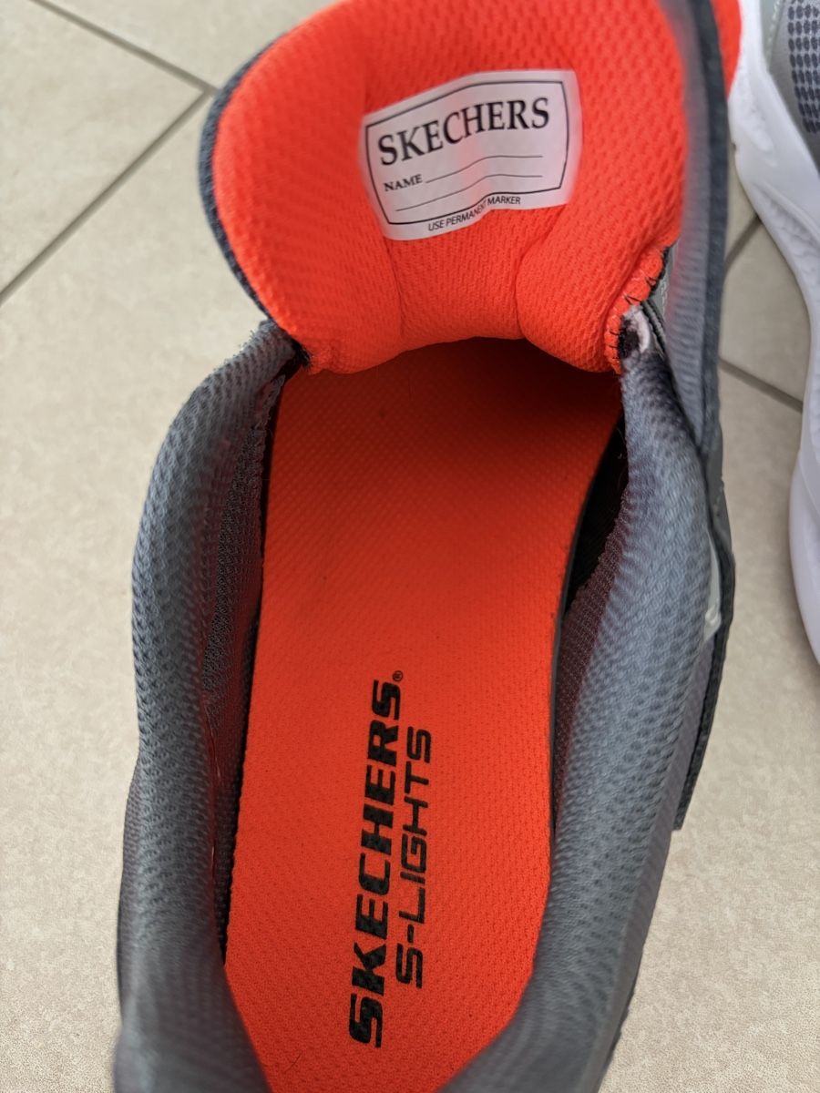 Skechers Scarpe per ragazzi: Neue Skechers METEOR, Gr. 37 – Nuovo (secondo la descrizione) da Oberrüti venduto da Important 1