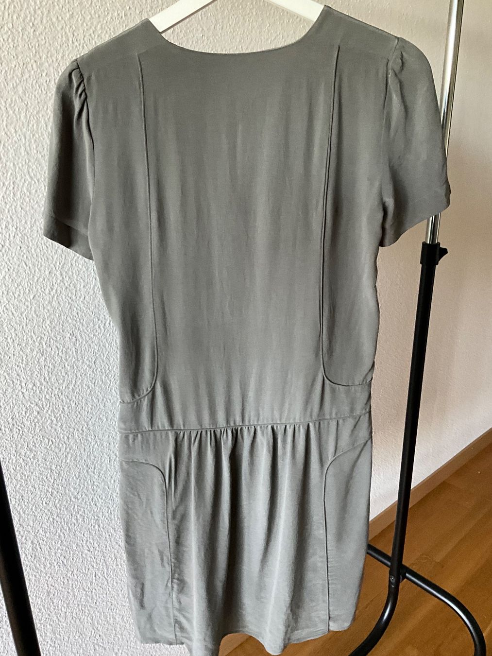 Vestiti: 100% Seide Kleid Gr. 36 – Nuovo (secondo la descrizione) da Muri b. Bern venduto da SmuriS 1