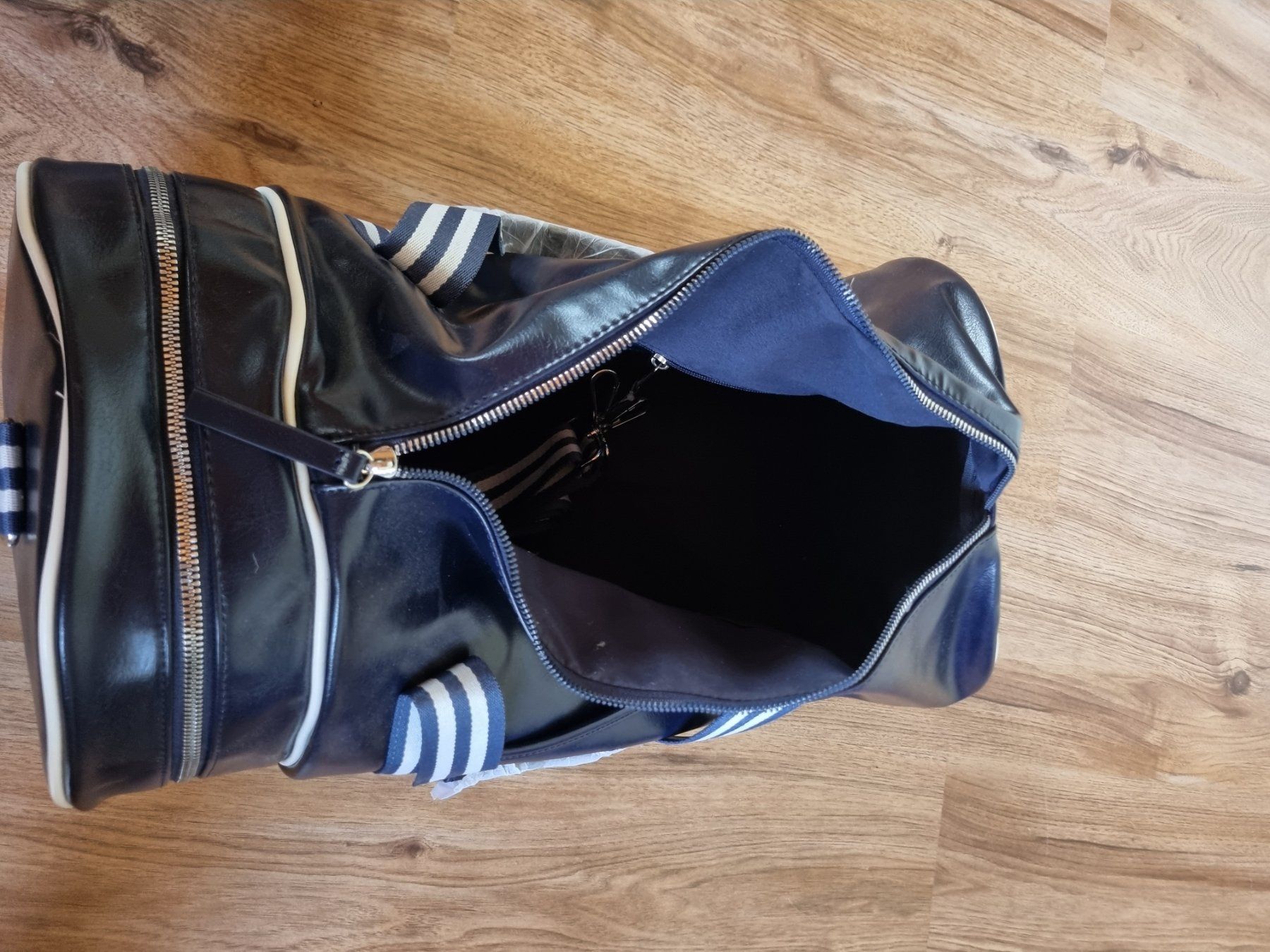 Borse: Pier One Weekender Kunstledertasche – Nuovo (secondo la descrizione) da Seengen venduto da the_wn9h 1