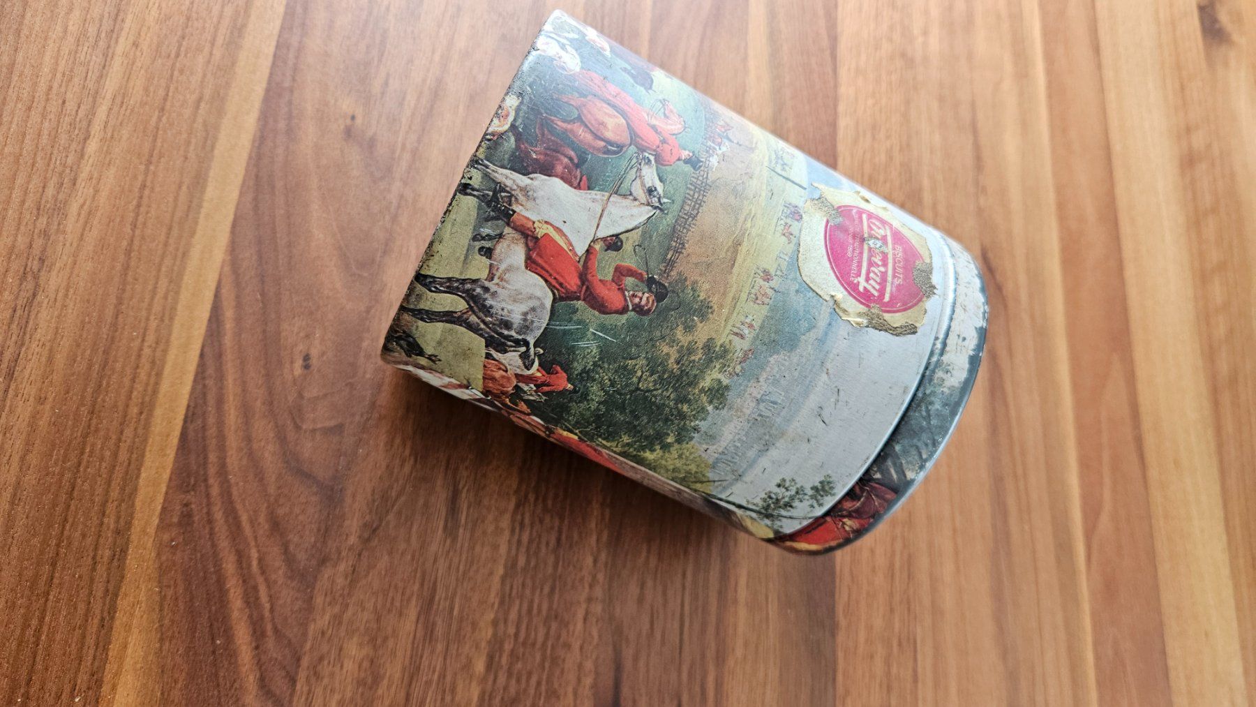 Barattoli: Dekorative Vintage Blechdose mit Jagdmotiv – Usato da Untervaz venduto da FullFlap777 2