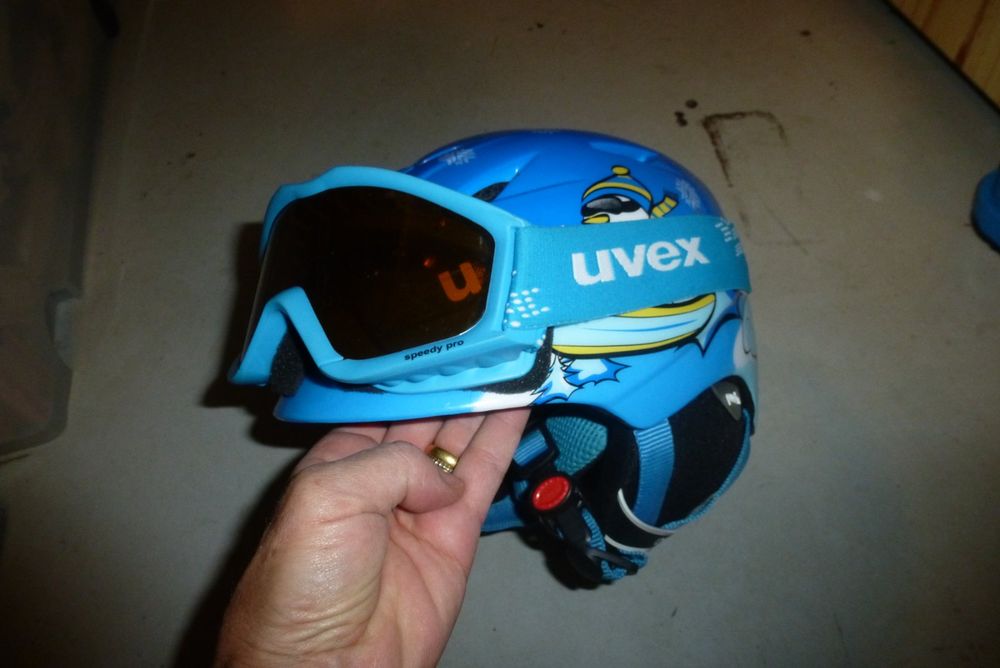 kinder skihelm mit brille Kaufen auf Ricardo