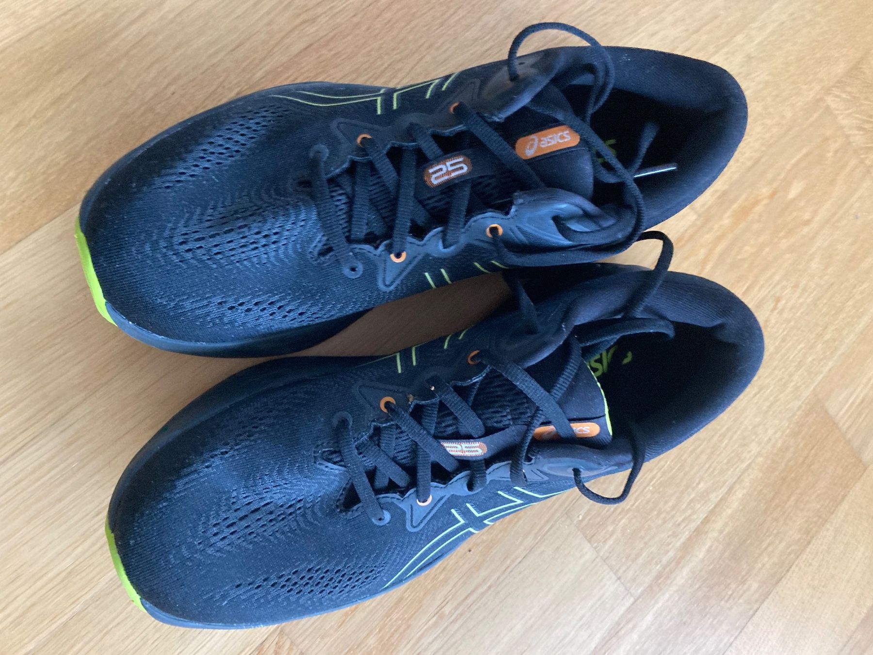 Asics Scarpe da uomo: Asics PureGel 25 – Usato da Seengen venduto da murmelo