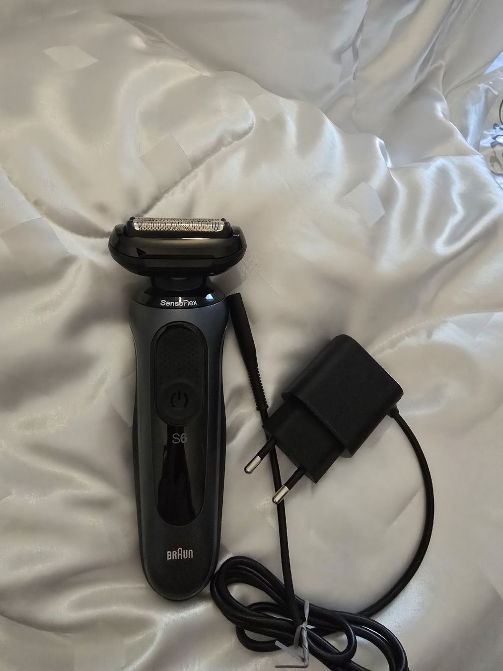 Braun Rasierapparate & Rasierklingen: Braun Rasierer Series 6 SensoFlex – Gebraucht aus Bellikon von GadgetPlace 2