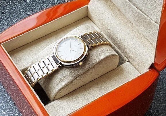 Orologi: Schöne Uhr – Usato da Pratteln venduto da Bmw0107