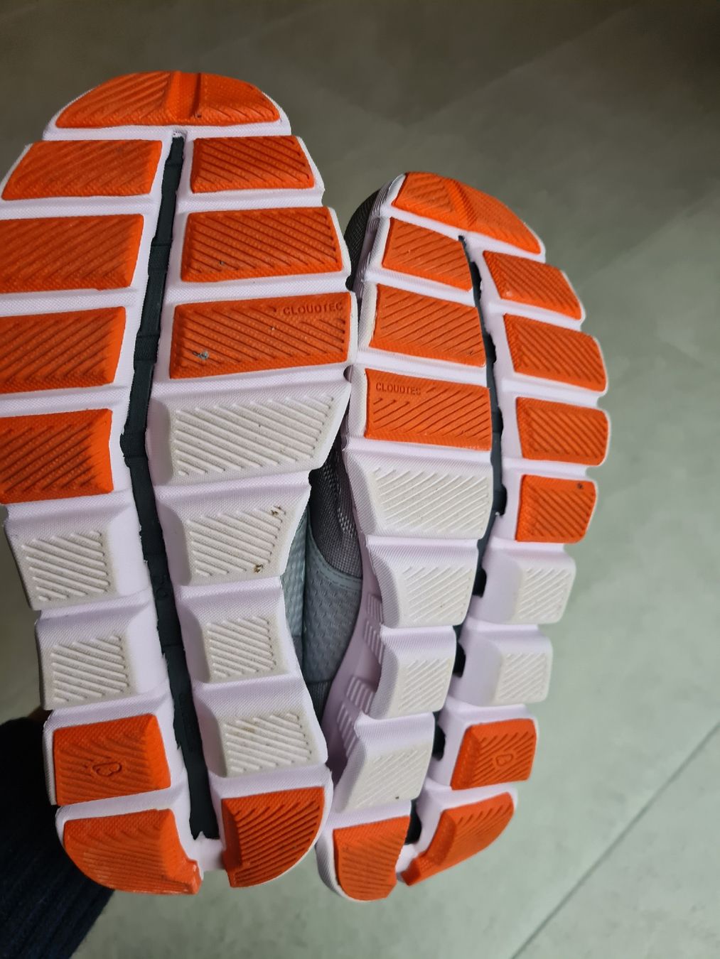 On Scarpe da donna: ON Cloud x Gr. 38 neuwertig! – Usato da frutigen venduto da Plethora14 1