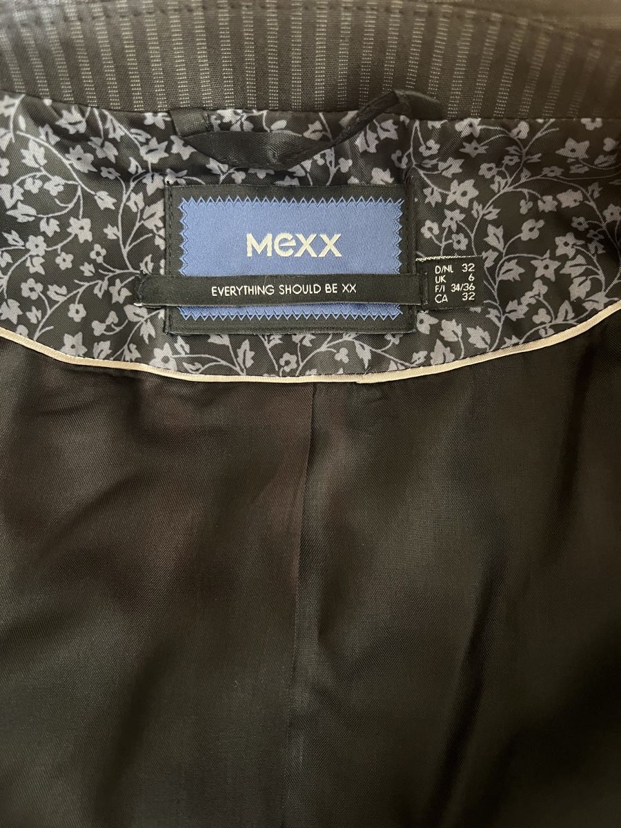 Mexx Giacche: Mexx Blazer, Gr. XS Schwarz gestreift – Usato da Zürich venduto da Phoebeli 4