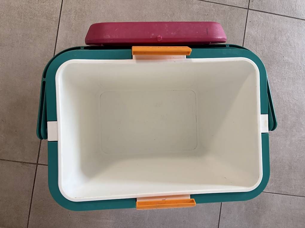 Kühlschränke & Kühlen: GioStyle Kühlbox – Gebraucht aus St. Gallen von lei_529d 2