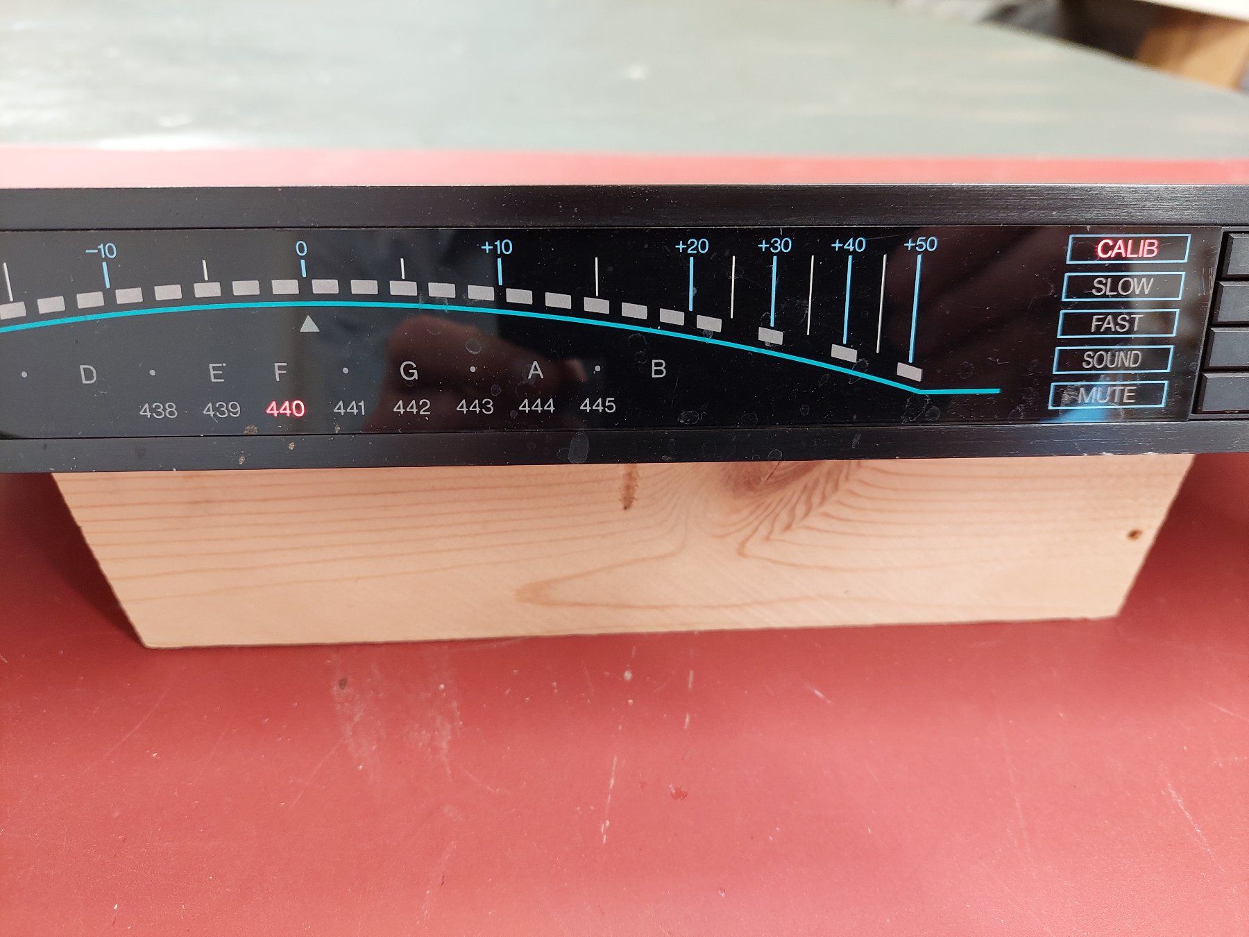 Strumenti musicali: Digital Tuner Korg DT-1 PRO / Professionelles Stimmgerät – Usato da Davos-Platz venduto da musikhauskollegger 3