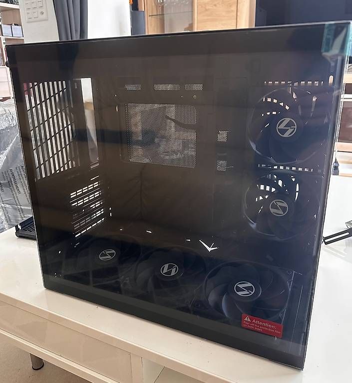 Custodie: O11 Dynamic Mini V2 Flow Window – Usato da St. Gallen venduto da Fuel13