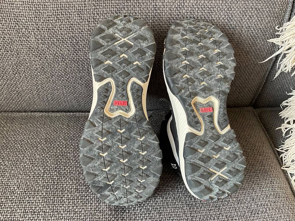 Herrenschuhe: VANS Outdoor Wanderschuhe – Neu und originalverpackt aus Zürich von B76 2