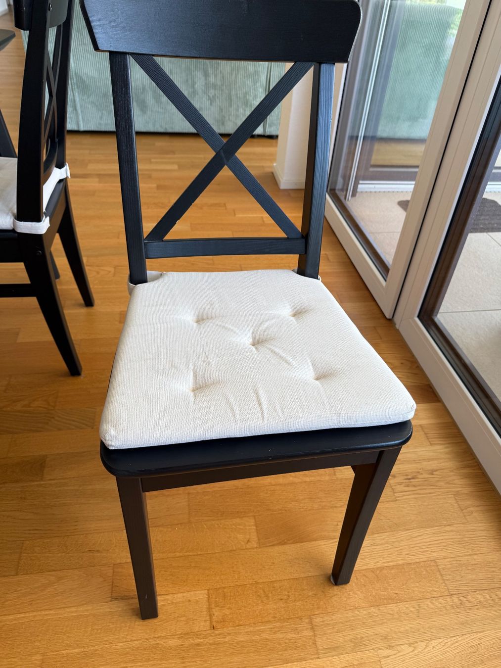 Ikea Sedie: IKEA ROSENTORP 4 Stühle, schwarz – Usato da Dietikon venduto da Katryna 2