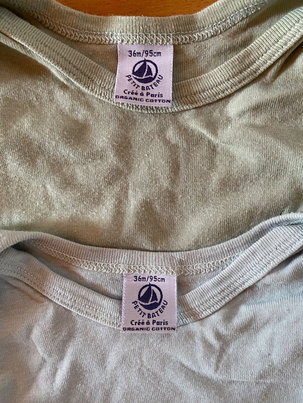 Biancheria intima: Petit Bateau Sommer Bodys Gr. 95, mint & hellblau – Usato da Birsfelden venduto da Oepfelringli 1