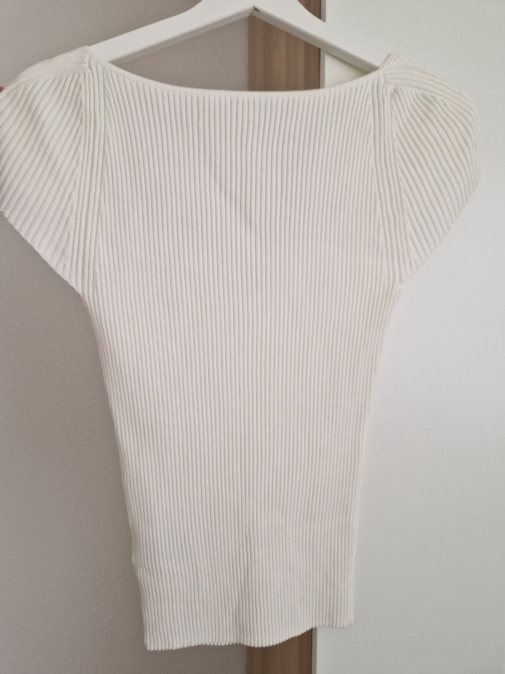 H&M Tops: H&M Rippstrick Top in M, weiss – Neu (gemäss Beschreibung) aus Erlinsbach SO von ULIKH 2