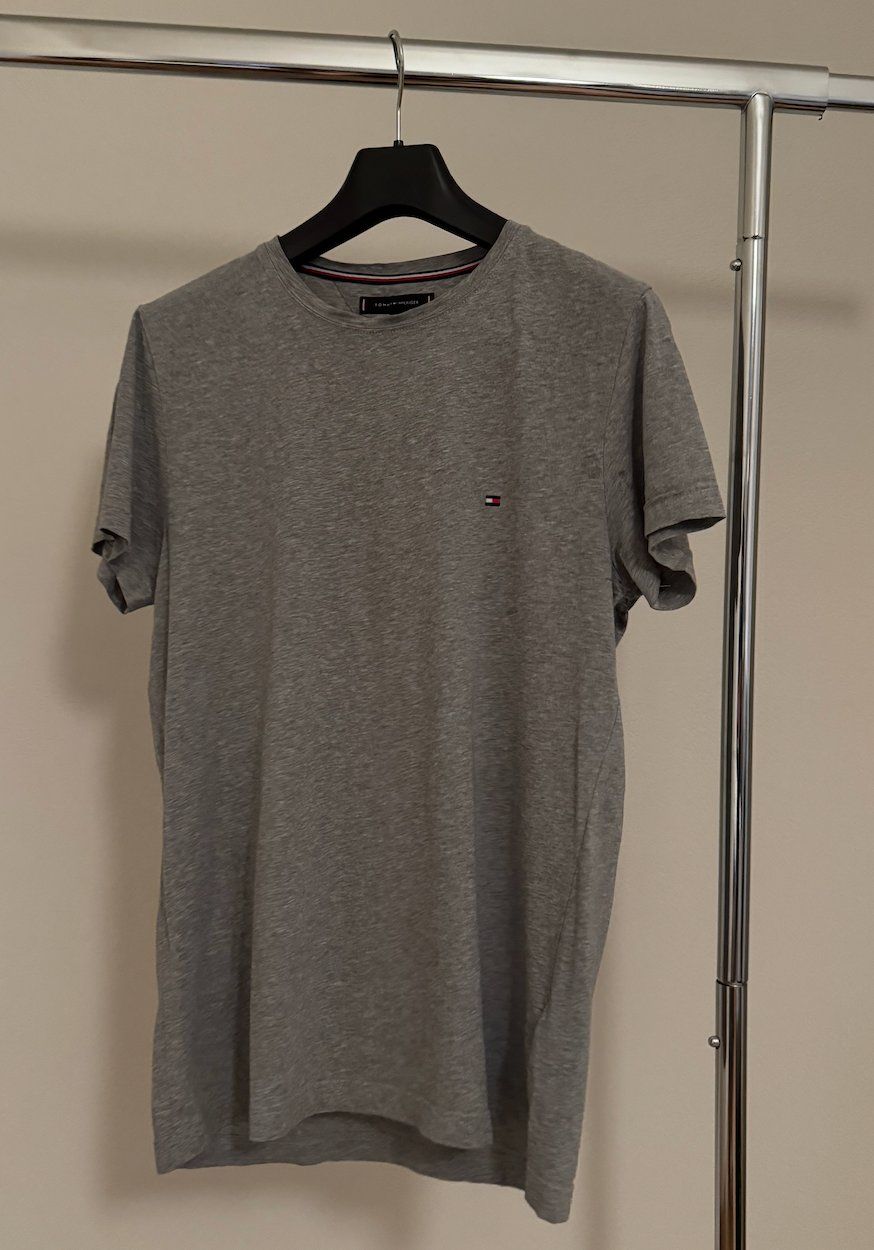 Tommy Hilfiger T-shirt: TSHIRT TOMMY HILFIGER – Usato da Zürich venduto da mat_n78x