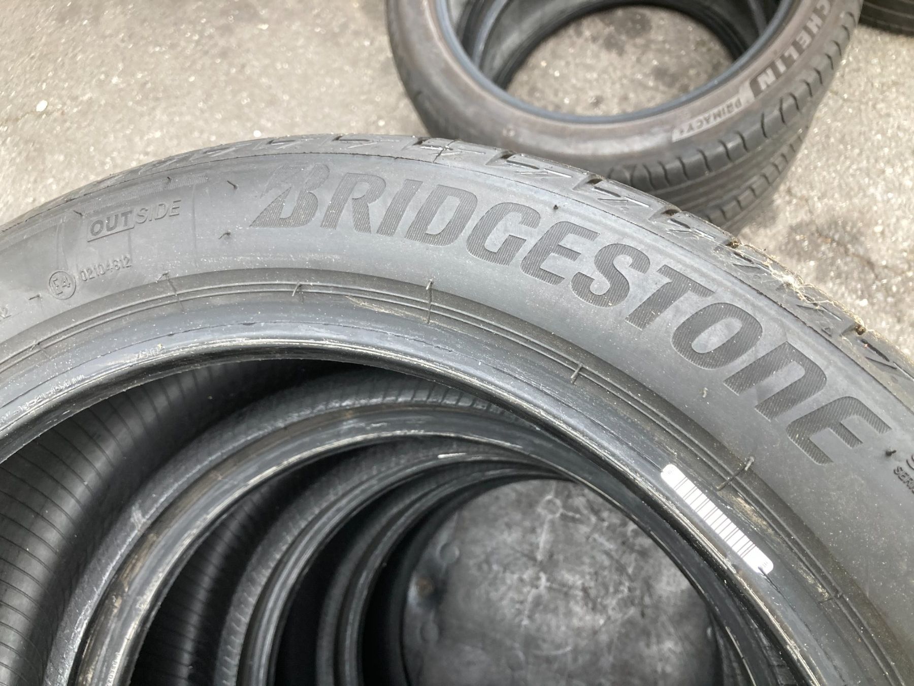 Bridgestone Pneumatici & Ruote complete: 225/45R17 Bridgestone Sommerpneu – Usato da Cham venduto da Cham6332 4